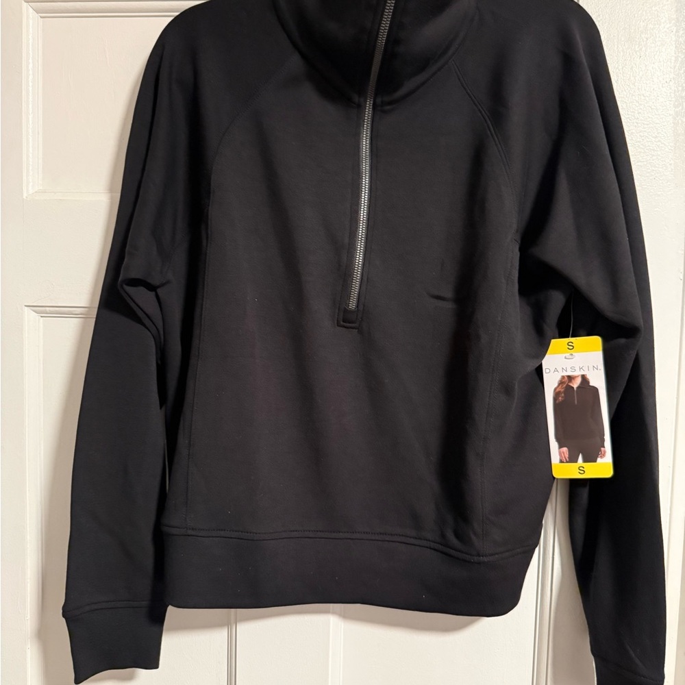 Danskin Women's Luxe Half Zip Top Black Pullover NWT
